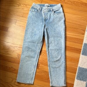 Abercrombie 90s straight ultra high rise